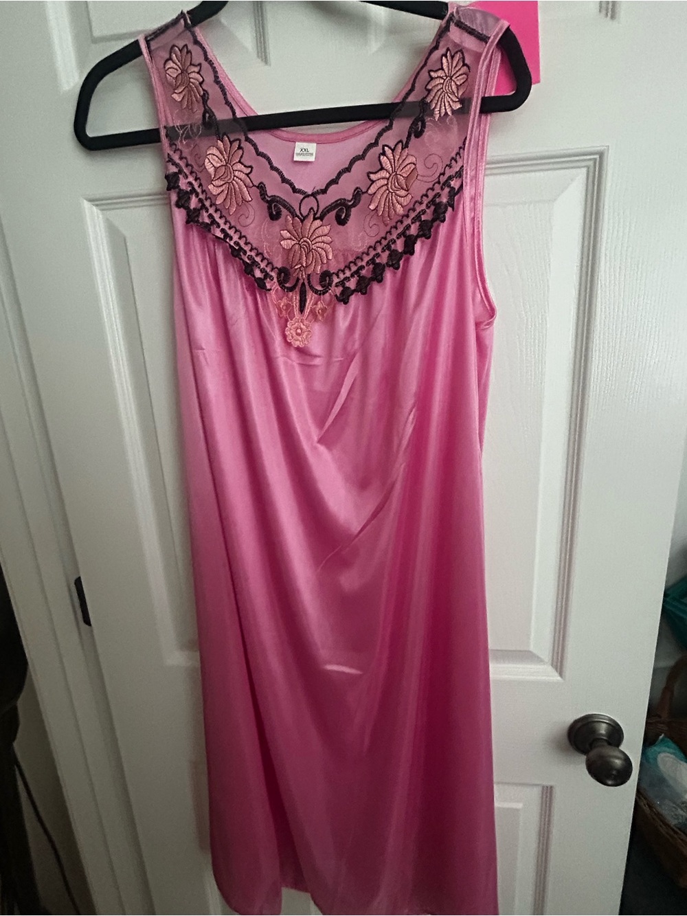 Satin Floral Embroidered XL & 2XL NIGHTGOWN- Purple, Red, Peach, pink NWT - Picture 4 of 4